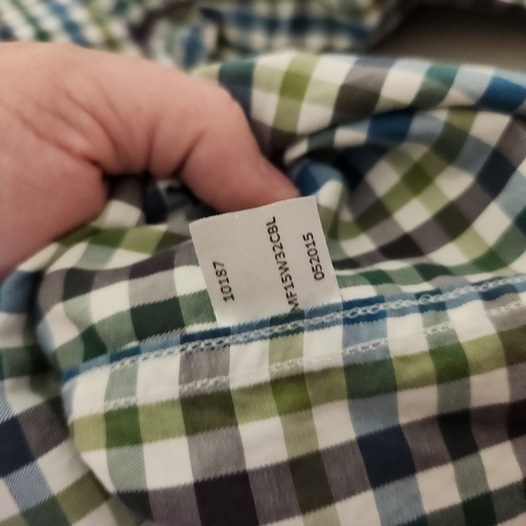 Peter Millar Men's Checkered Shirt, Sz M - Picture 8 of 8